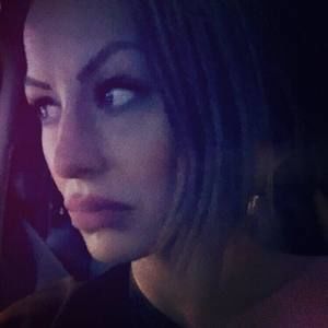 Meet your Posher, Naomi